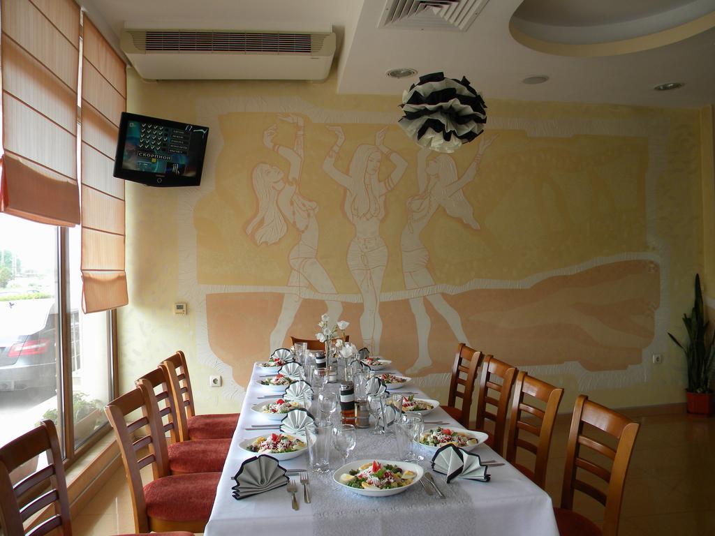 Adamo Hotel ヴァルナ エクステリア 写真
