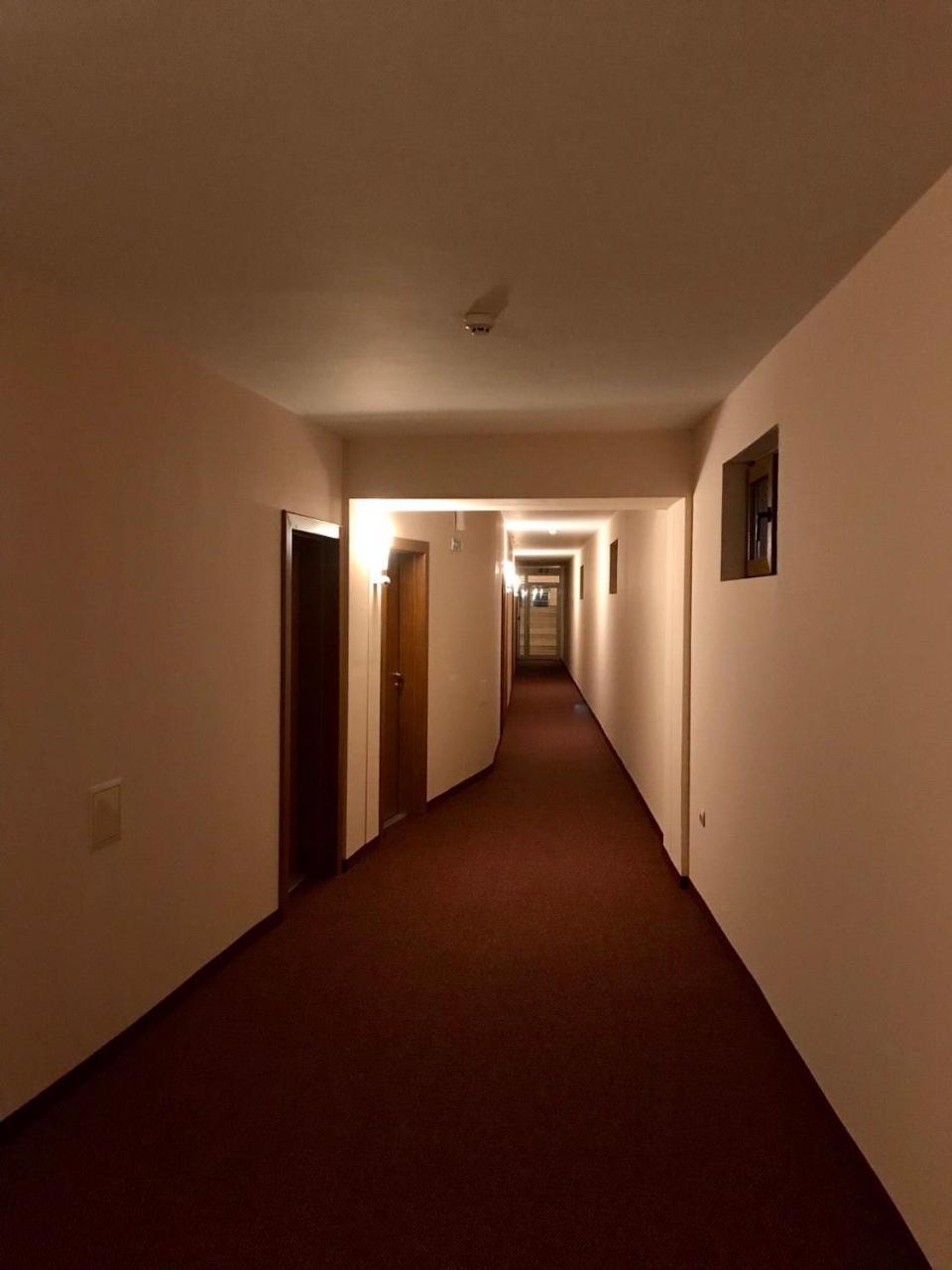 Adamo Hotel ヴァルナ エクステリア 写真
